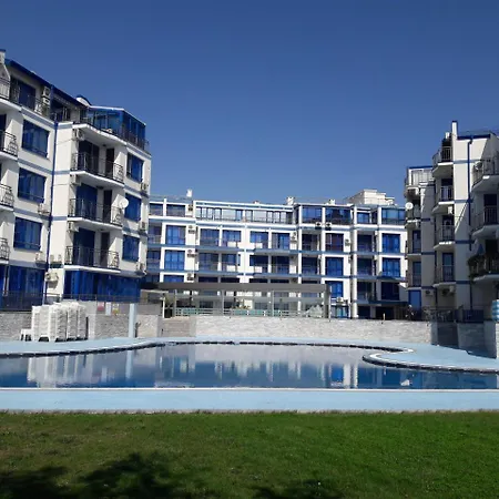 Private Studio D-14 In Blue Bay Palace דירה פומורי